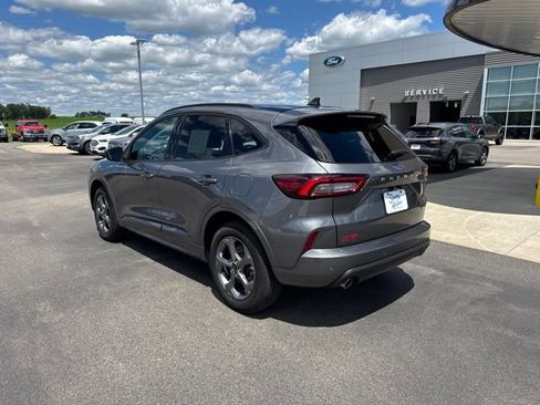 Used 2024 Ford Escape ST-Line w/ Tech Pack #1 AWD/4WD image 3