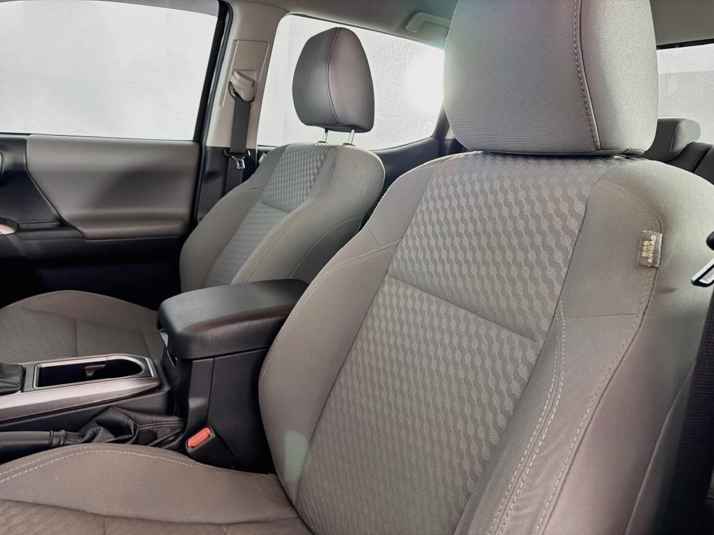 Used 2022 Toyota Tacoma SR5 w/ Technology Package RWD image 34