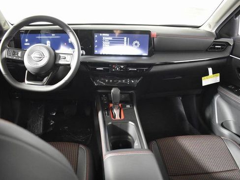 New 2026 Nissan Kicks SR w/ Cold Weather Package AWD/4WD image 23