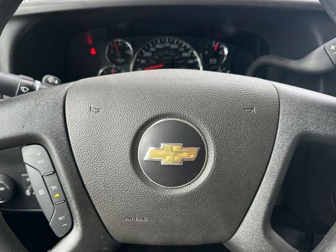 New 2024 Chevrolet Express 3500 w/ Power Convenience Package image 19