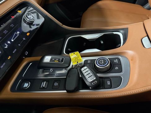 Used 2023 INFINITI QX60 Sensory w/ Vision Package AWD/4WD image 14