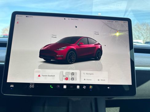 Used 2022 Tesla Model Y Performance image 16
