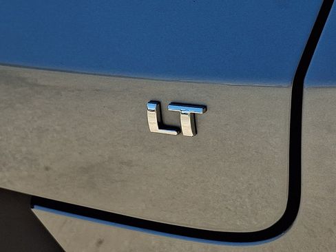 Used 2025 Chevrolet TrailBlazer LT FWD image 16