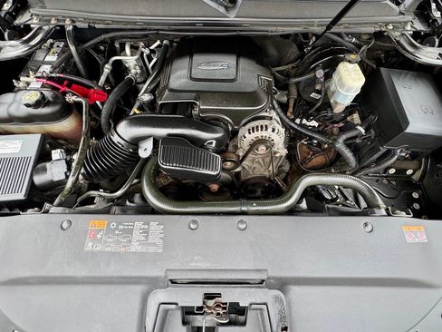 Used 2014 Cadillac Escalade Platinum image 10