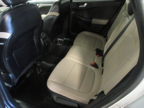 Used 2020 Ford Escape SEL AWD/4WD image 17