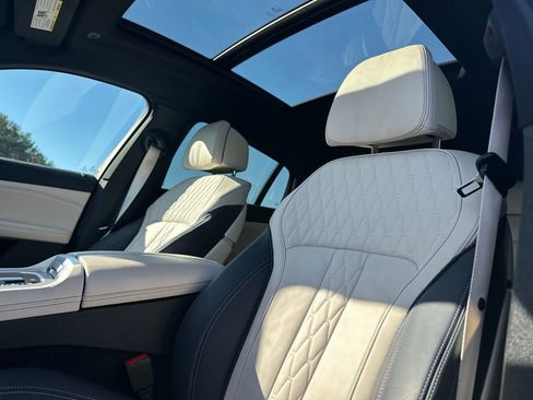 Certified 2023 BMW X6 xDrive40i w/ M Sport Package image 16