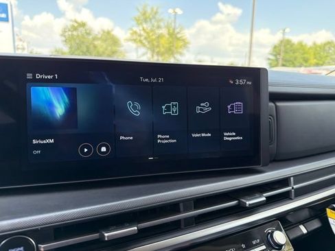Certified 2024 Hyundai Santa Fe SEL FWD image 17