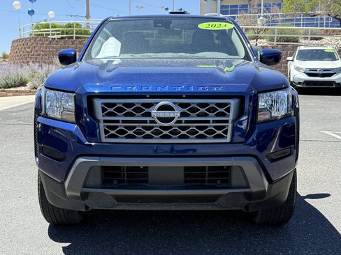 Used 2023 Nissan Frontier SV w/ Technology Package RWD image 3