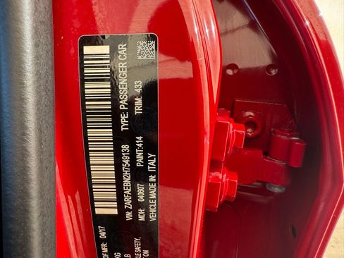 Used 2017 Alfa Romeo Giulia image 38