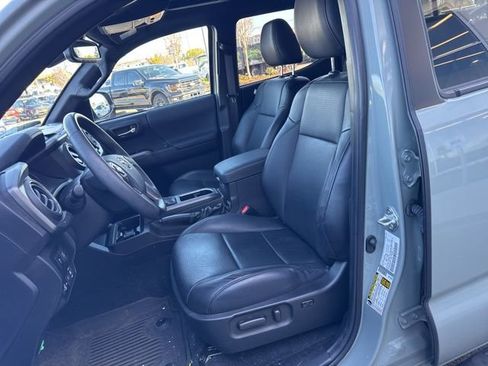 Used 2023 Toyota Tacoma TRD Sport w/ TRD Premium Sport Package image 15