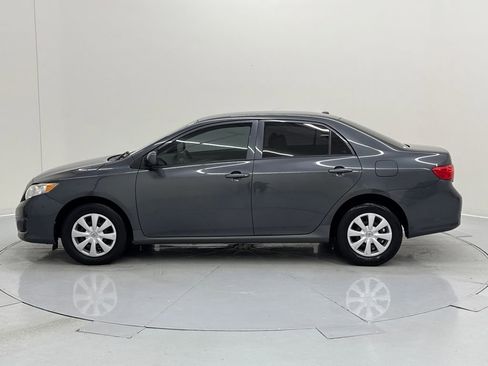 Used 2009 Toyota Corolla image 3