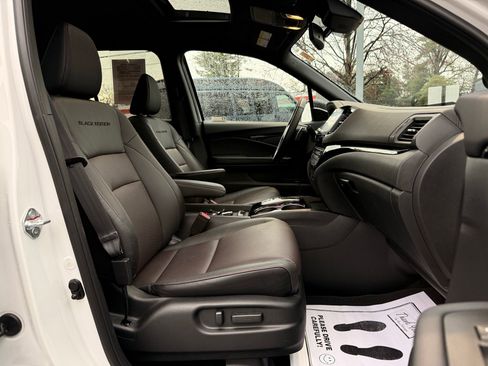 Used 2023 Honda Ridgeline Black Edition image 19