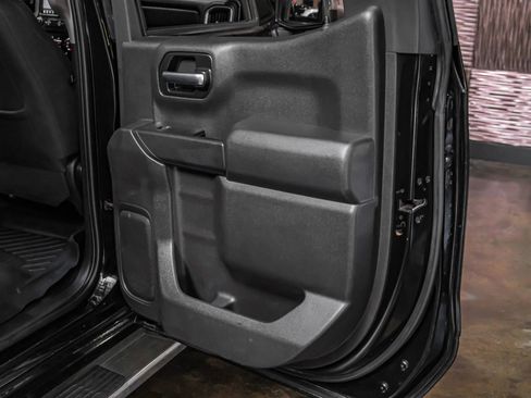 Used 2019 Chevrolet Silverado 1500 LT w/ All-Star Edition image 43