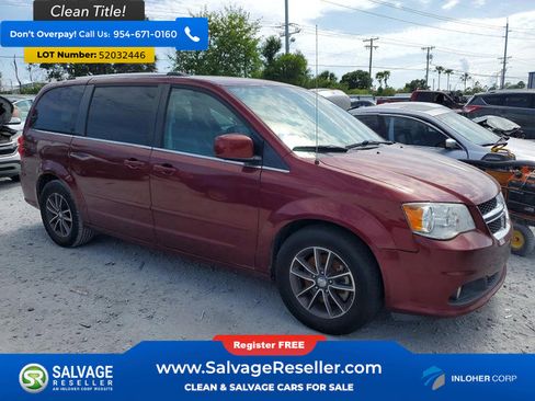 Used 2017 Dodge Grand Caravan SXT FWD image 5