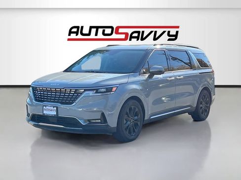 Used 2024 Kia Carnival SX FWD image 3