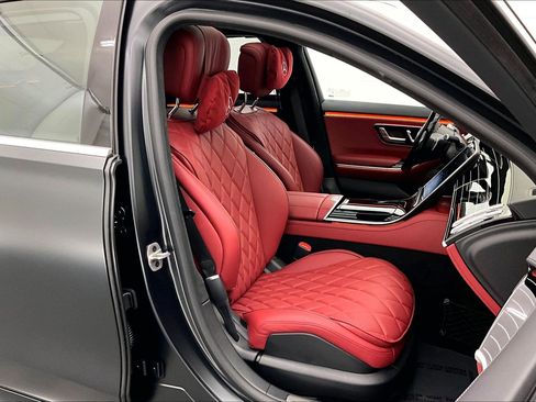 Used 2026 Mercedes-Benz S 580 4MATIC Sedan image 6