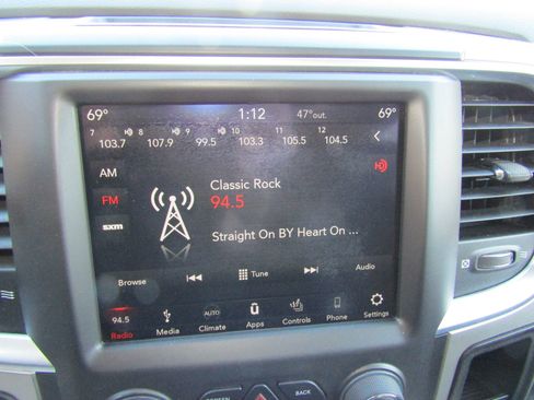 Used 2018 RAM 2500 Big Horn image 31