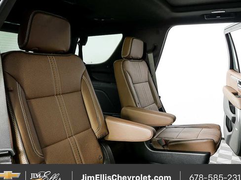 New 2026 Chevrolet Tahoe High Country w/ Sun And Tow Package AWD/4WD image 23