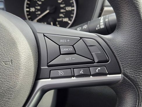 Used 2024 Nissan Altima 2.5 SV image 22