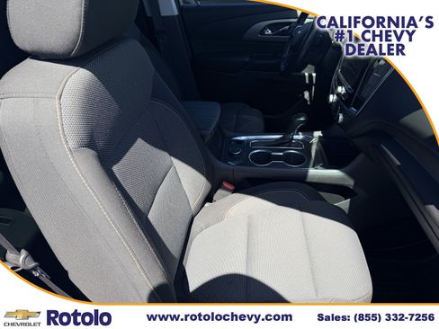 Used 2018 Chevrolet Traverse LT FWD image 8