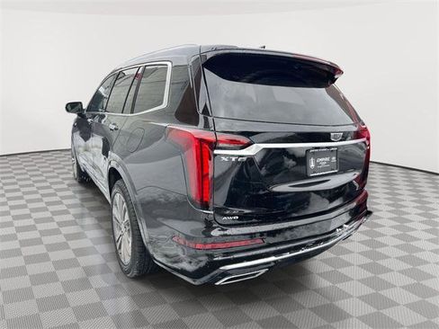 Used 2024 Cadillac XT6 Premium Luxury image 4