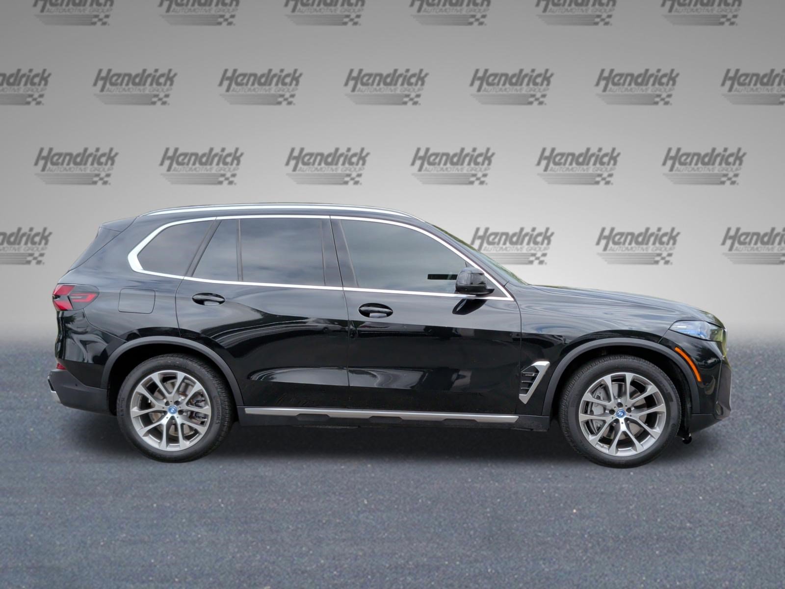 Used 2024 BMW X5 xDrive50e w/ Premium Package AWD/4WD image 6