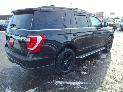 Used 2021 Ford Expedition XLT image 4