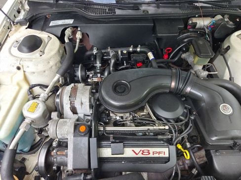 Used 1990 Cadillac De Ville Coupe FWD image 50