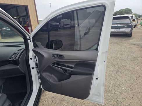Used 2020 Ford Transit Connect XL FWD image 18