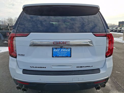 Certified 2023 GMC Yukon Denali image 5