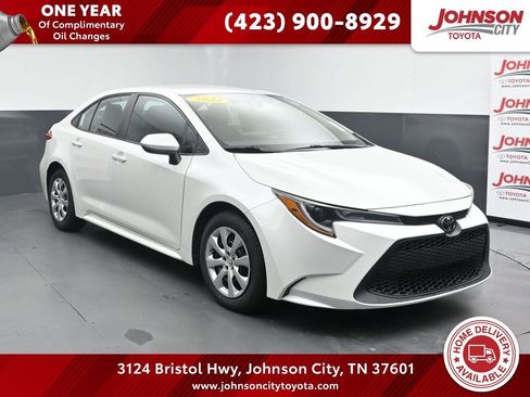 Used 2022 Toyota Corolla LE FWD image 1
