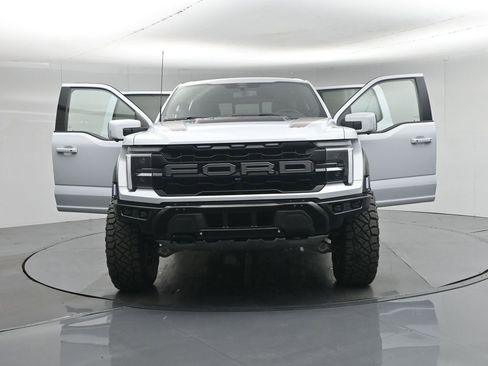 Used 2025 Ford F150 Raptor image 35