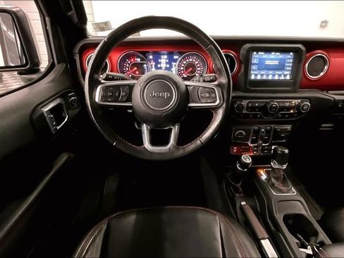 Used 2021 Jeep Wrangler Unlimited Rubicon w/ LED Lighting Group AWD/4WD image 6
