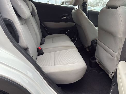 Used 2020 Honda HR-V EX image 36