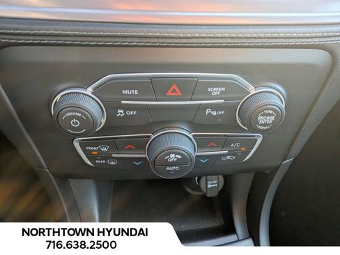 Used 2023 Dodge Charger SXT w/ Plus Group image 17