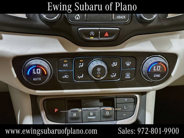 Used 2023 GMC Terrain Denali w/ Denali Premium Package AWD/4WD image 16
