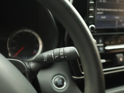 Used 2020 Toyota Highlander L AWD/4WD image 22