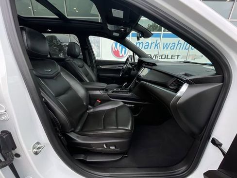 Certified 2024 Cadillac XT6 Luxury w/ LPO, Floor Liner Package AWD/4WD image 28