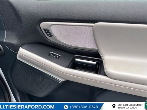 Used 2025 Ford Expedition Max Active image 25