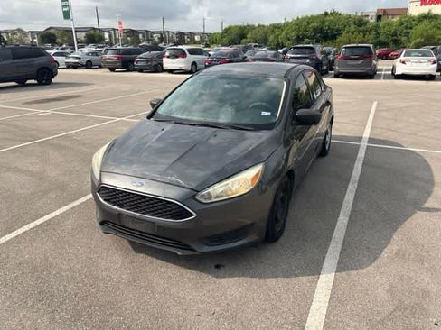 Used 2016 Ford Focus S FWD image 1