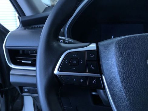 Certified 2025 Toyota Grand Highlander AWD image 27