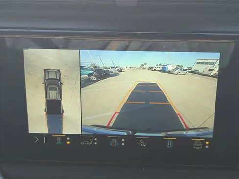 Used 2023 GMC Sierra 1500 AT4X image 11