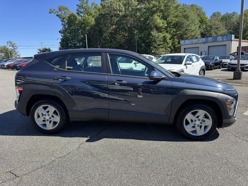 Certified 2026 Hyundai Kona SE image 8