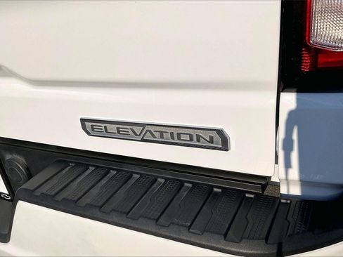 Used 2024 GMC Sierra 1500 Elevation w/ LPO, Elevation Black Package image 8