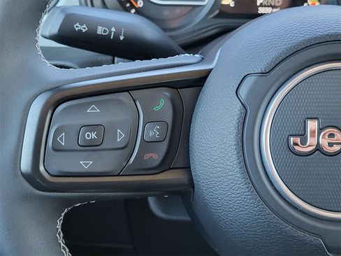 Used 2025 Jeep Wrangler Sport S image 25