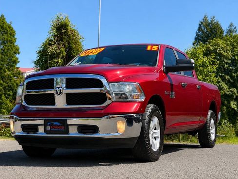 Used 2015 RAM 1500 Classic SLT w/ Luxury Group AWD/4WD image 1
