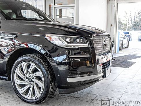 Used 2024 Lincoln Navigator L Reserve image 6