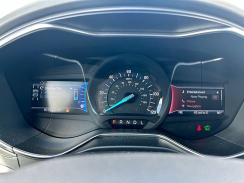 Used 2016 Ford Fusion Titanium FWD image 24