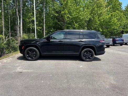 Used 2025 Jeep Grand Cherokee L Altitude AWD/4WD image 7