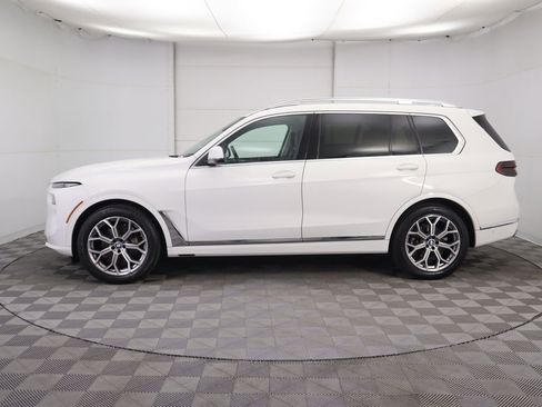 Used 2023 BMW X7 xDrive40i w/ Premium Package image 8